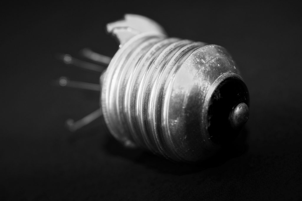Pourquoi tu as du courant mais pas de lumière ?