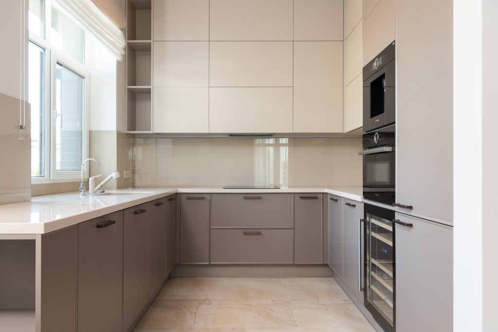 Cuisine 6m2 en U : comment tirer le meilleur parti de l&rsquo;espace ?