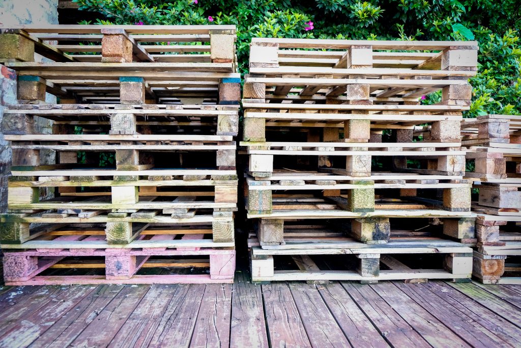 Comment obtenir des palettes bois gratuites chez Brico Dépôt ?