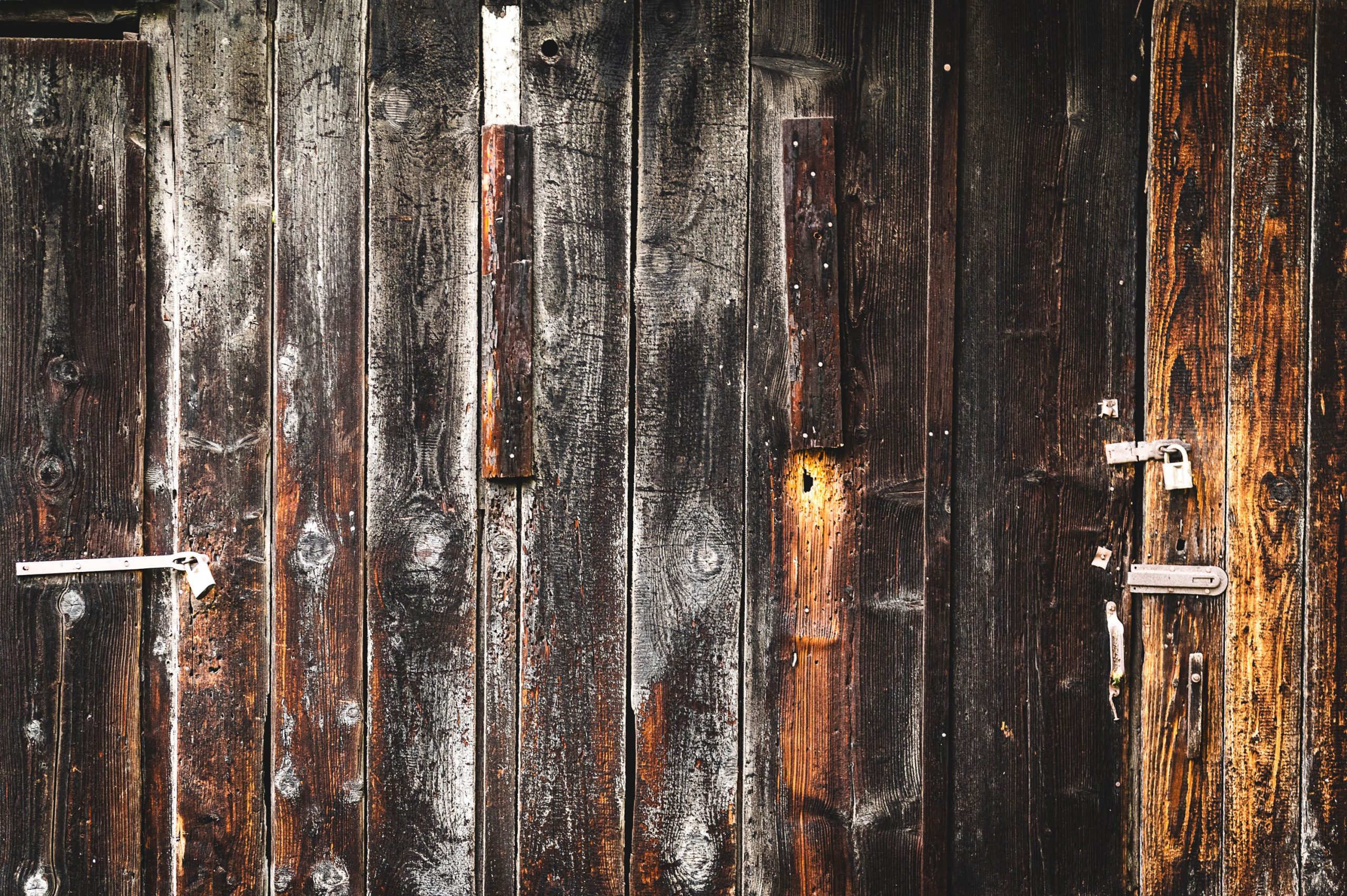 Vieille porte bois usée texture rustique