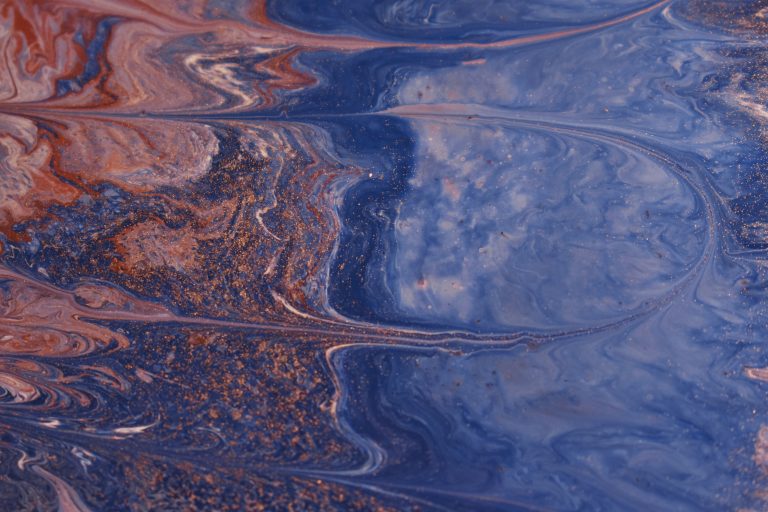 Résine de marbre extérieur : quelle résine tient vraiment ?